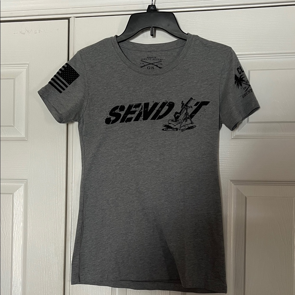 Grunt Style Charcoal Kids Tee with Bold Graphic